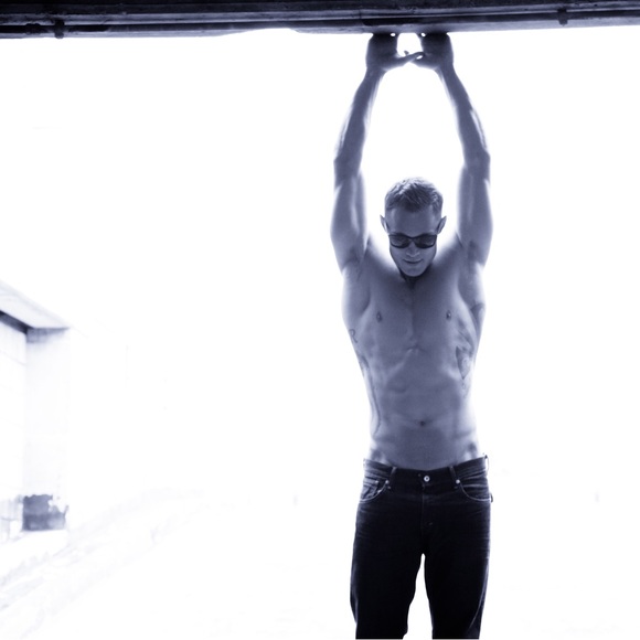 Meet your Posher, Jimmy - Picture 8 of 13